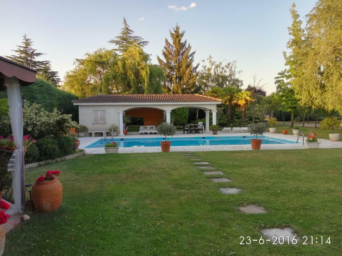 Villa El Campillo Pelabravo Exterior foto